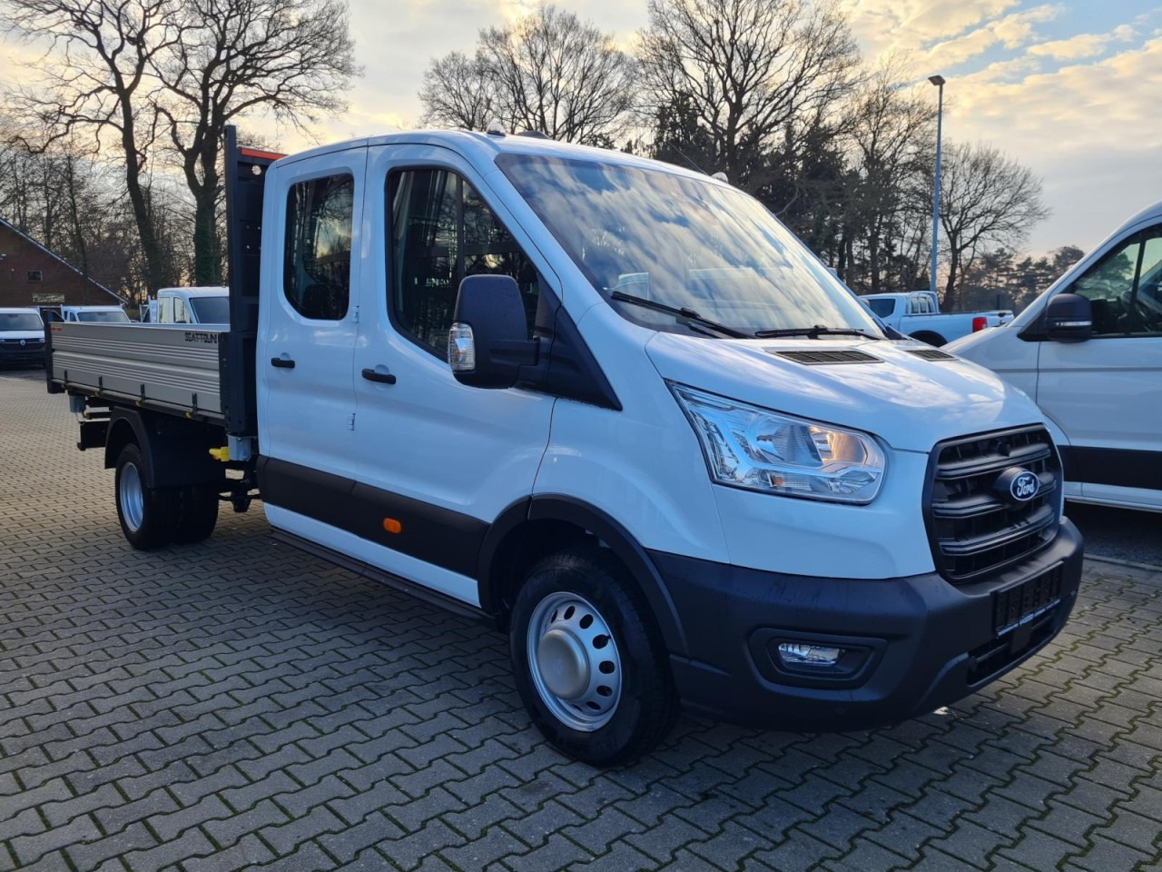 Ford Transit 350 Doka 3 Seiten Kipper L4 Trend AHK KAMERA - Tipper van, Combi van: picture 4 Ford Transit 350 Doka 3 Seiten Kipper L4 Trend AHK KAMERA - Tipper van, Combi van: picture 4