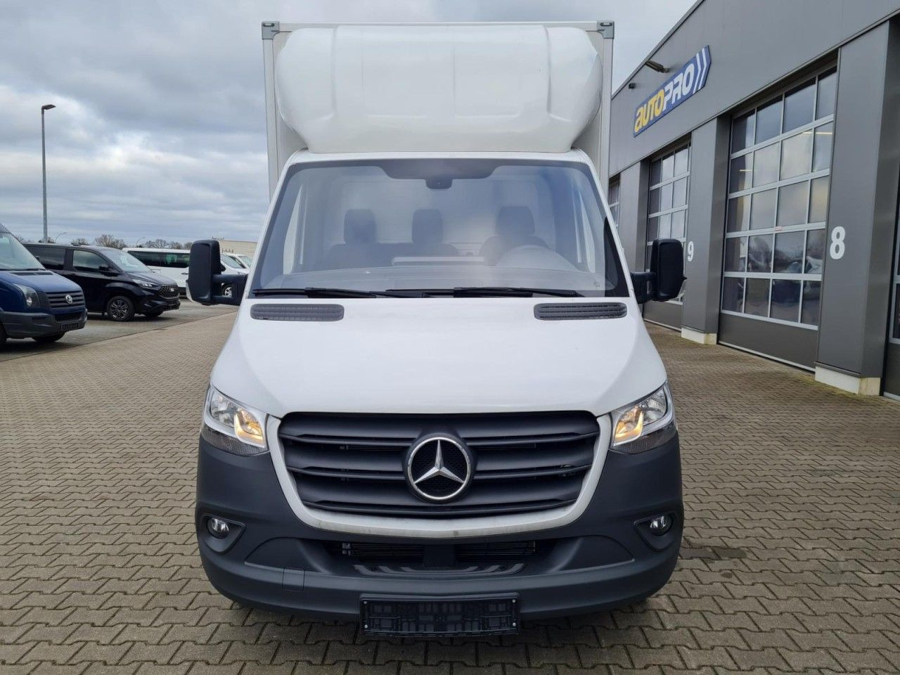 Mercedes-Benz Sprinter 315 Koffer lang MBux KLIMA NAVI TEMPOMA - Box van: picture 2 Mercedes-Benz Sprinter 315 Koffer lang MBux KLIMA NAVI TEMPOMA - Box van: picture 2