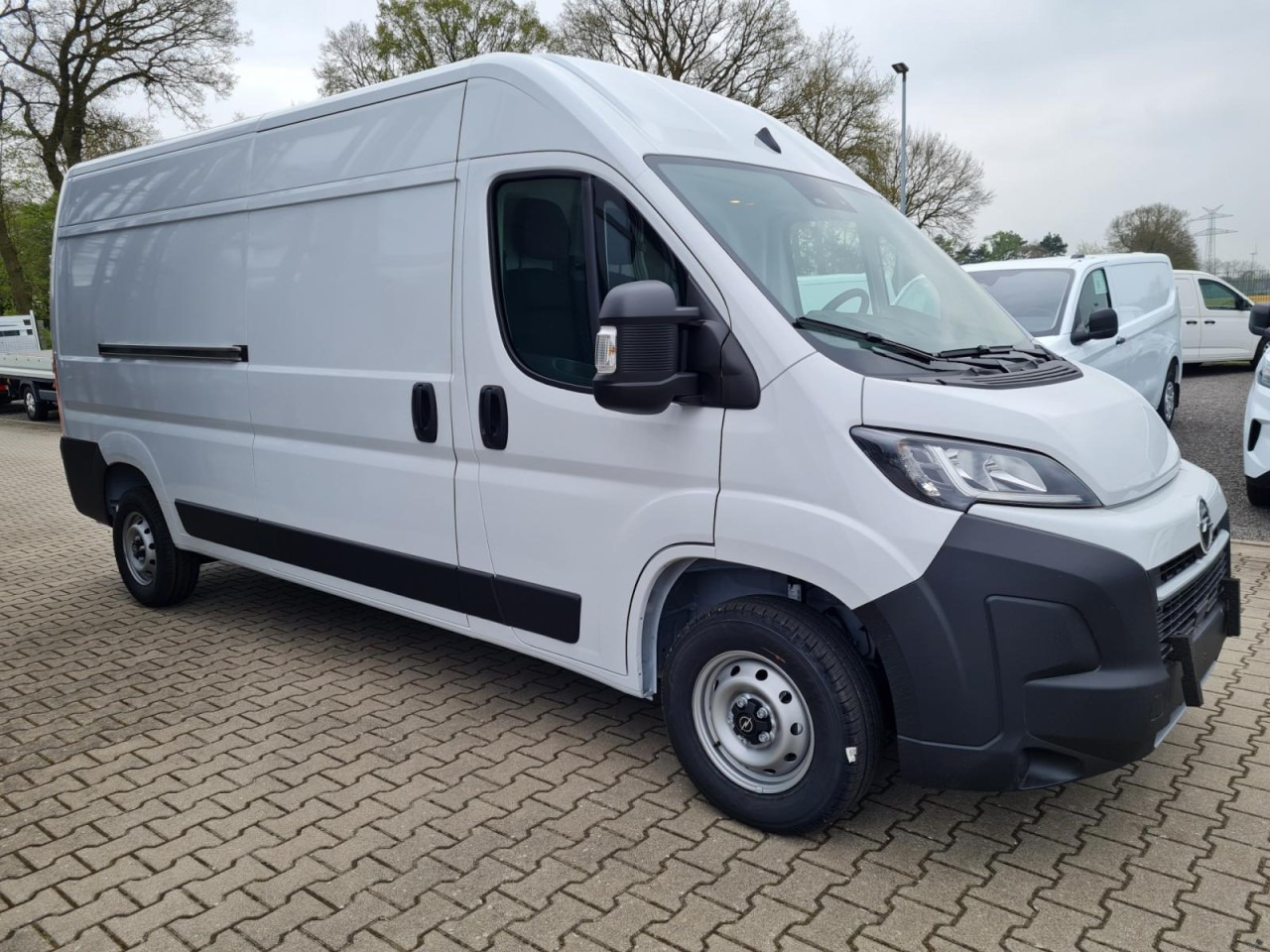 Opel Movano Kasten 2.2 HDI 180 L3H2 Klima NAVI TEMPOMAT - Panel van: picture 5 Opel Movano Kasten 2.2 HDI 180 L3H2 Klima NAVI TEMPOMAT - Panel van: picture 5