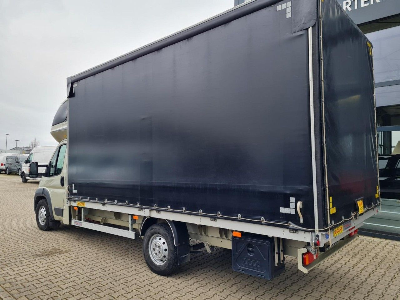 Curtain side van Peugeot Boxer Pritsche L4 Schiebe Plane Schlafkab Luftfe: picture 7