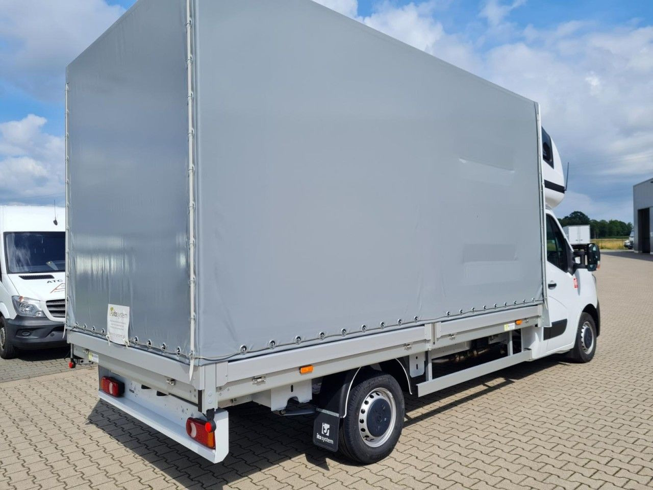 Renault Master 3,5 Pritsche Schiebe Plane Schlafkab. - Curtain side van: picture 4 Renault Master 3,5 Pritsche Schiebe Plane Schlafkab. - Curtain side van: picture 4