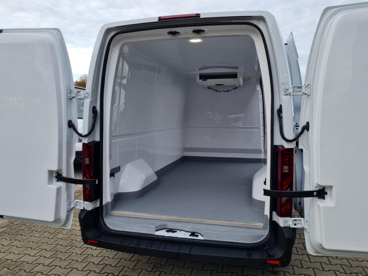 Refrigerated van Renault Master 35 Kühlkasten Carrier Stand +​ Fahrkühl.: picture 16
