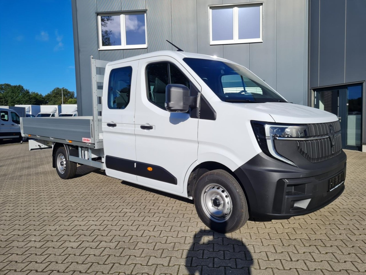 Renault Master New 3,5t Doka dCi 170 L3H1 Lang - Open body delivery van, Combi van: picture 3 Renault Master New 3,5t Doka dCi 170 L3H1 Lang - Open body delivery van, Combi van: picture 3