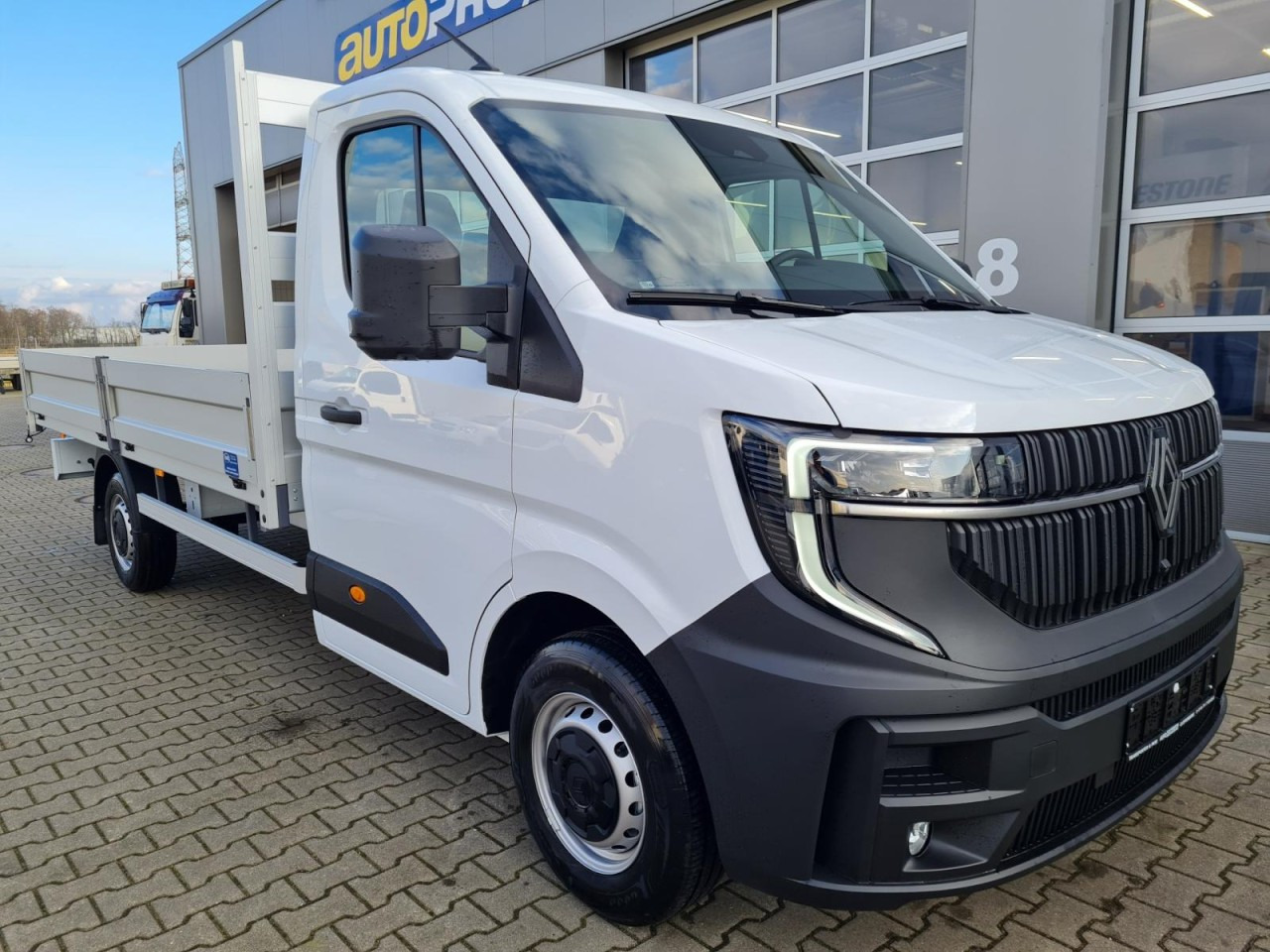 Renault Master New 35 Pritsche lang KLIMA KOMFORT TEMPOMAT - Open body delivery van: picture 3 Renault Master New 35 Pritsche lang KLIMA KOMFORT TEMPOMAT - Open body delivery van: picture 3