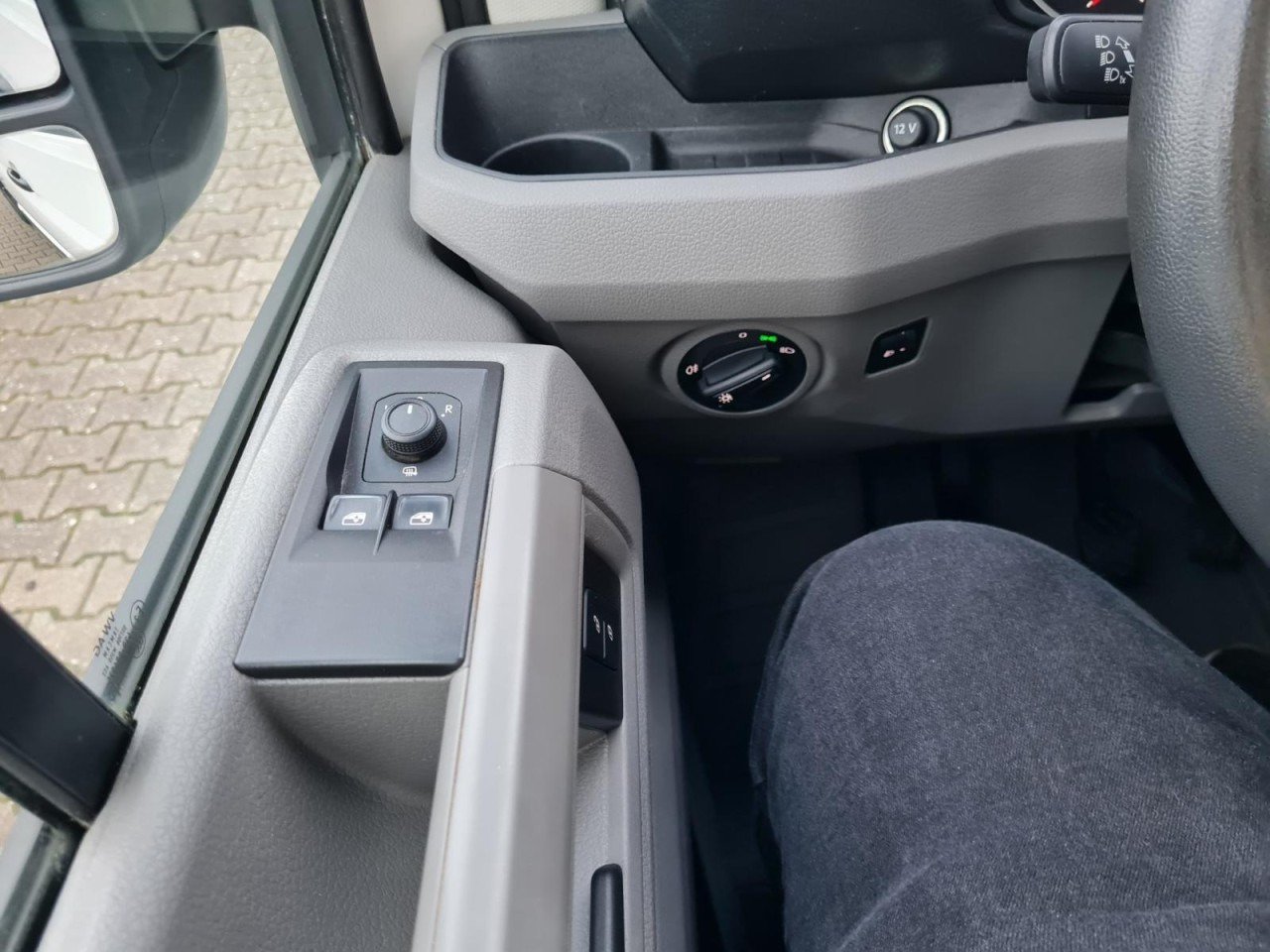 Leasing of  Volkswagen Crafter 35 Doka MR Pritsche AHK Klima 7 Sitzer Volkswagen Crafter 35 Doka MR Pritsche AHK Klima 7 Sitzer: picture 18