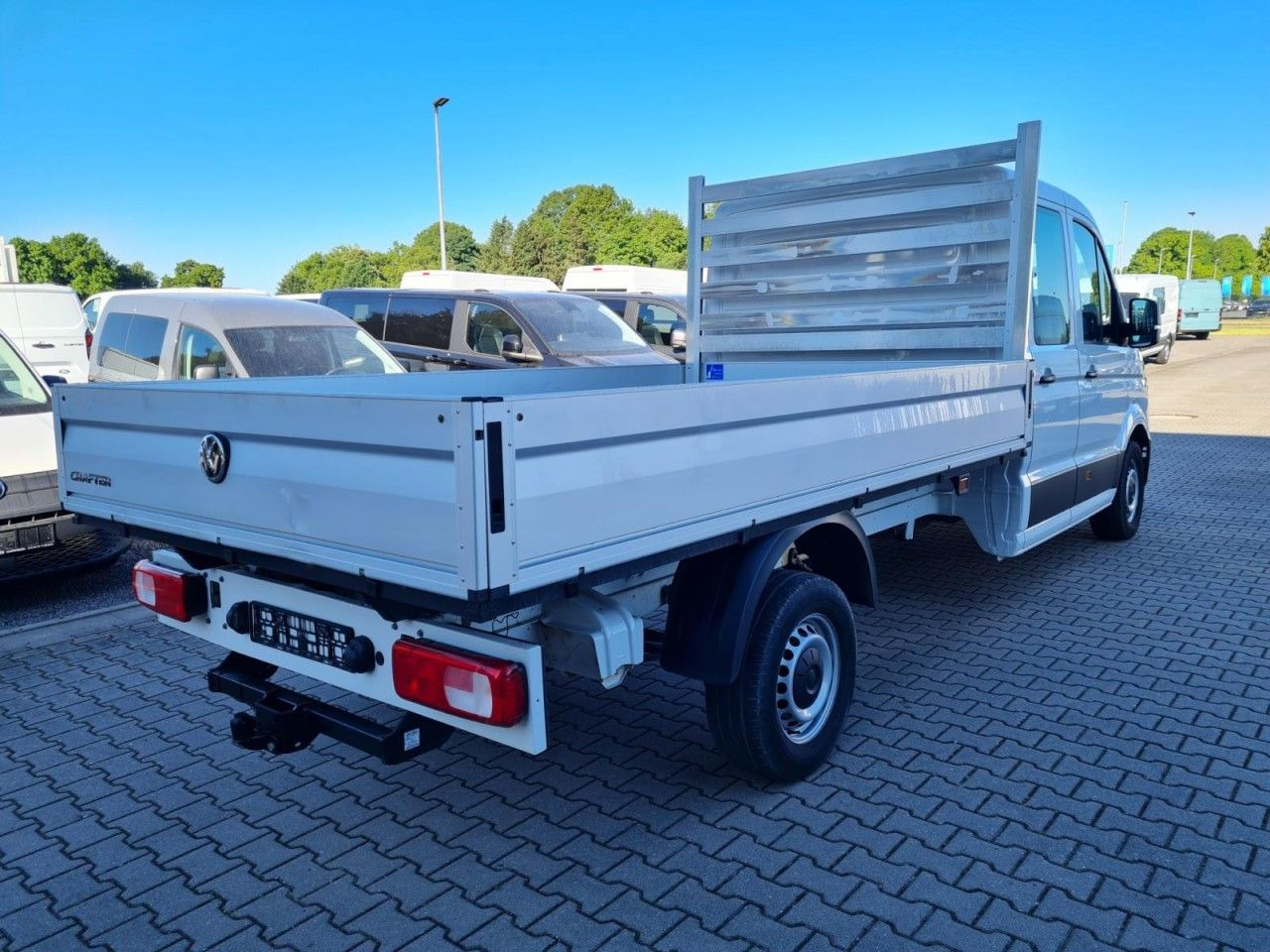 Volkswagen Crafter 35 Doka TDI lang AHK Klima - Open body delivery van, Combi van: picture 4 Volkswagen Crafter 35 Doka TDI lang AHK Klima - Open body delivery van, Combi van: picture 4