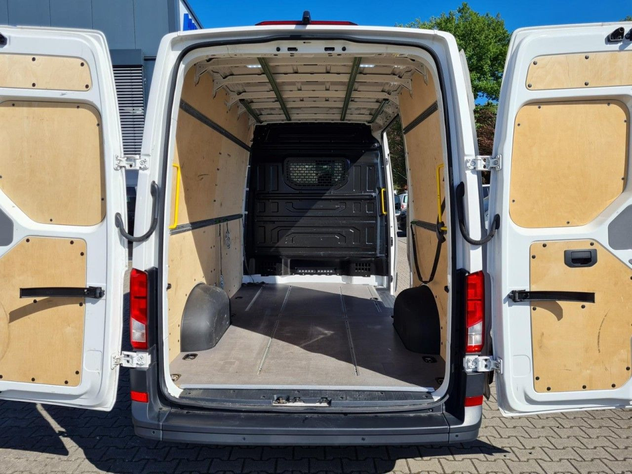 Panel van Volkswagen Crafter 35 Kasten TDI L3H3 MR Kamera Verkleidung: picture 16