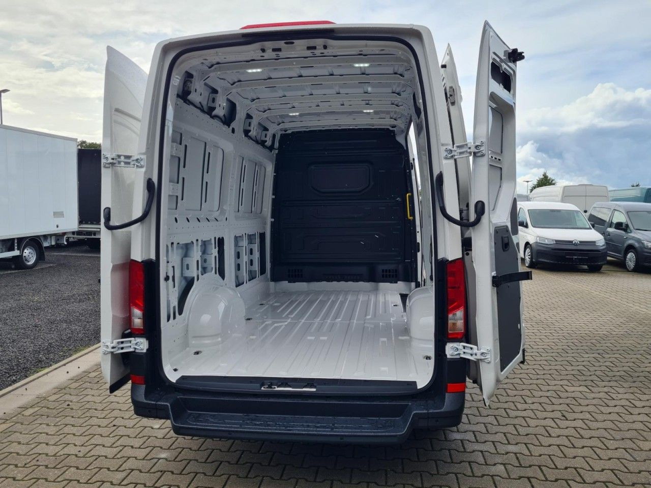 Panel van Volkswagen Crafter 35 Kasten TDI MR PDC KLIMA TEMPOMAT: picture 17