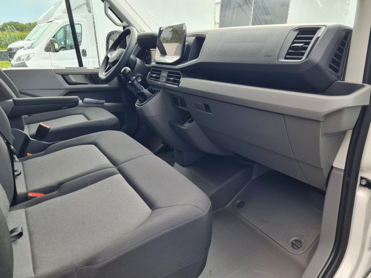 Panel van Volkswagen Crafter 35 Kasten TDI MR PDC WERKSTATTEINRICHTUN: picture 15
