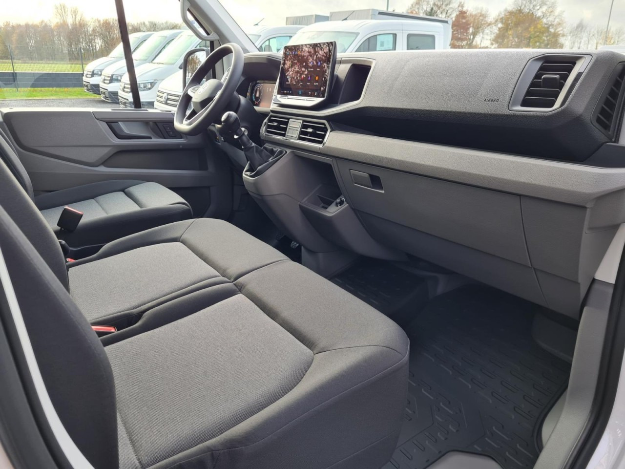 Volkswagen Crafter 35 Pritsche Schiebe Plane LED, Kamera - Curtain side van: picture 4 Volkswagen Crafter 35 Pritsche Schiebe Plane LED, Kamera - Curtain side van: picture 4