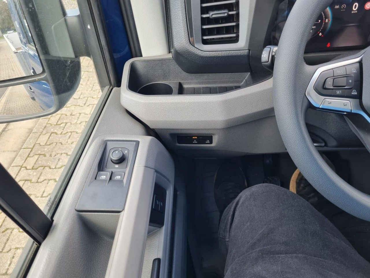Open body delivery van Volkswagen Crafter 35 Pritsche TDI L3 KLIMA TEMPOMAT 3 Sitz: picture 17