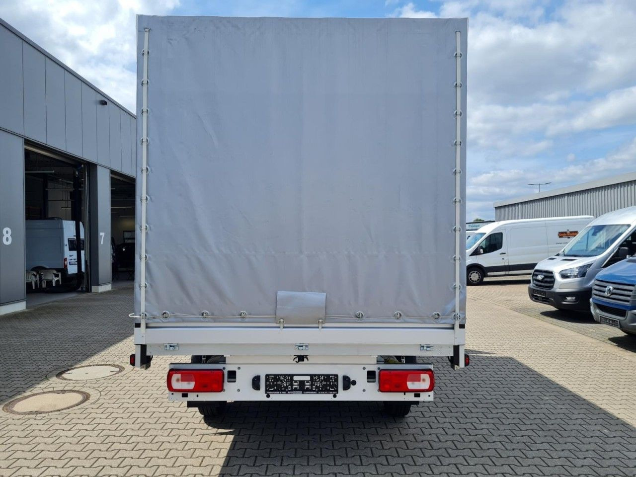 Curtain side van Volkswagen Crafter 35 TDI Pritsche Schiebe Plane LED TEMPOM: picture 12