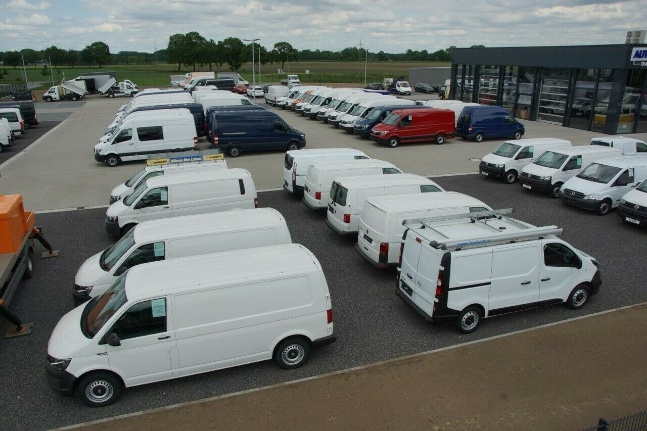 Curtain side van Volkswagen Crafter 35 TDI Pritsche Schiebe Plane LED TEMPOM: picture 14