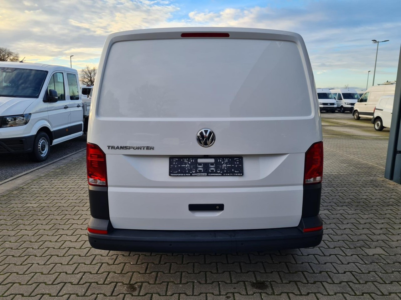Volkswagen T6.1 Kasten TDI lang L2H1 DSG PDC KLIMA KAMERA - Small van: picture 5 Volkswagen T6.1 Kasten TDI lang L2H1 DSG PDC KLIMA KAMERA - Small van: picture 5
