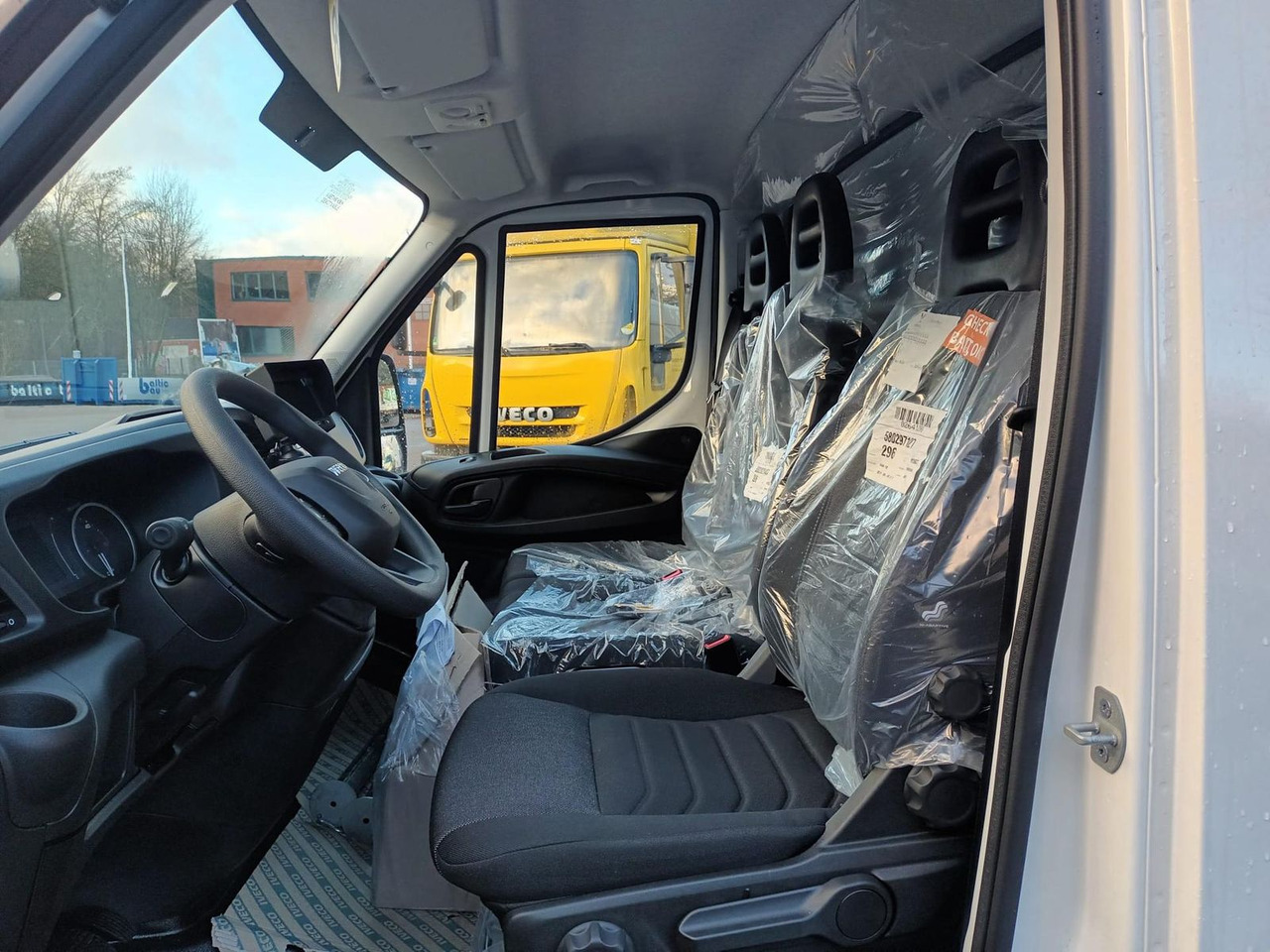 Box van Iveco Daily 35S16HA8 Koffer LBW - ab 0% Finanzieren: picture 10