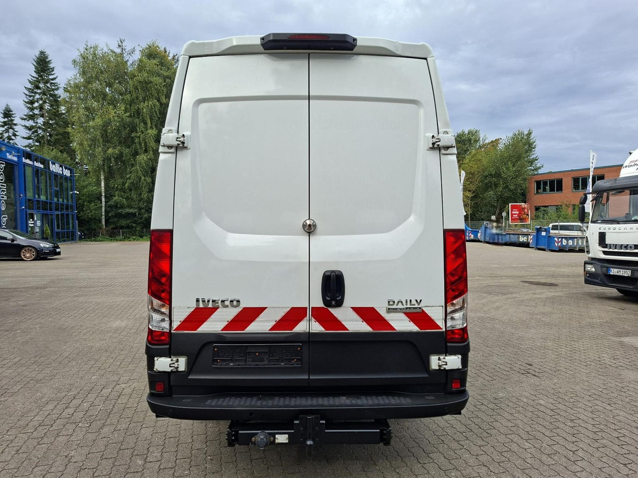 Iveco Daily 50C18HA8 V AHK, RADIO, KLIMA, 132 kW (1... - Open body delivery van: picture 4 Iveco Daily 50C18HA8 V AHK, RADIO, KLIMA, 132 kW (1... - Open body delivery van: picture 4