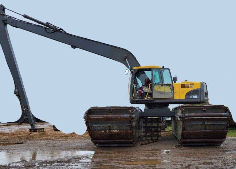 Volvo EC210 CL – Amphibious excavator / Amphibienbagger - Amphibious excavator: picture 1 Volvo EC210 CL – Amphibious excavator / Amphibienbagger - Amphibious excavator: picture 1