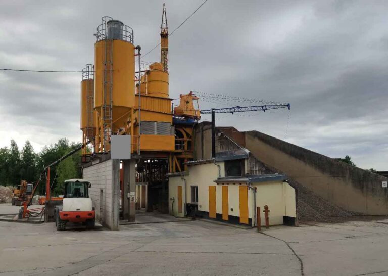 Wiggert – concrete mixing plant / Betonmischanlage - Concrete equipment: picture 1 Wiggert – concrete mixing plant / Betonmischanlage - Concrete equipment: picture 1