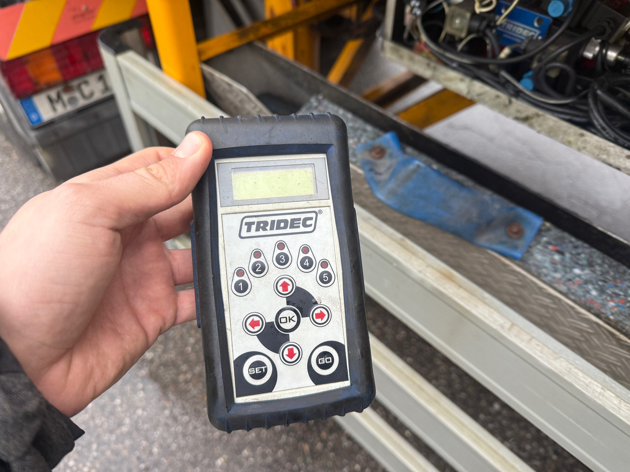 Dropside/ Flatbed semi-trailer ES-GE 6 Achs Ballastauflieger 4x gelenkt 2x Lift: picture 22 Dropside/ Flatbed semi-trailer ES-GE 6 Achs Ballastauflieger 4x gelenkt 2x Lift: picture 22