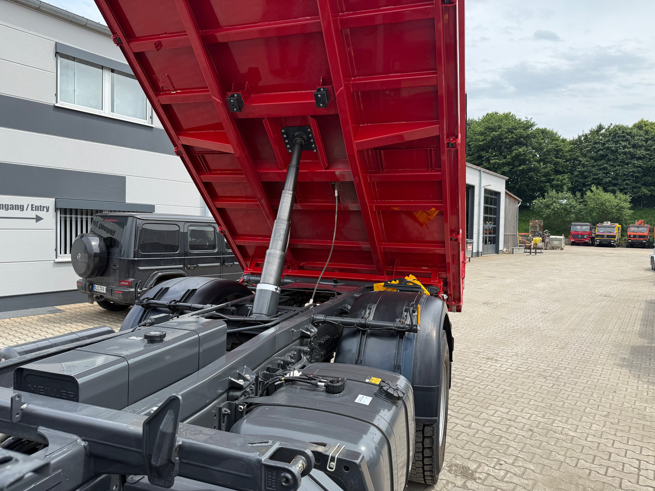 Tipper Mercedes-Benz 1835 Arocs 3-Seiten-Kipper 4900 km: picture 12