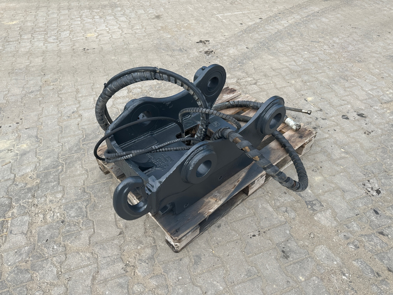 Oilquick OQ 65 vollhydraulischer Schnellwechsler - Quick coupler: picture 2 Oilquick OQ 65 vollhydraulischer Schnellwechsler - Quick coupler: picture 2