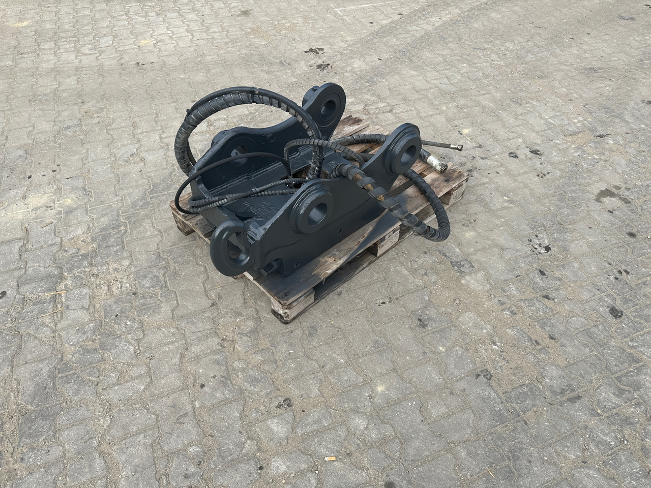 Oilquick OQ 65 vollhydraulischer Schnellwechsler - Quick coupler: picture 3 Oilquick OQ 65 vollhydraulischer Schnellwechsler - Quick coupler: picture 3