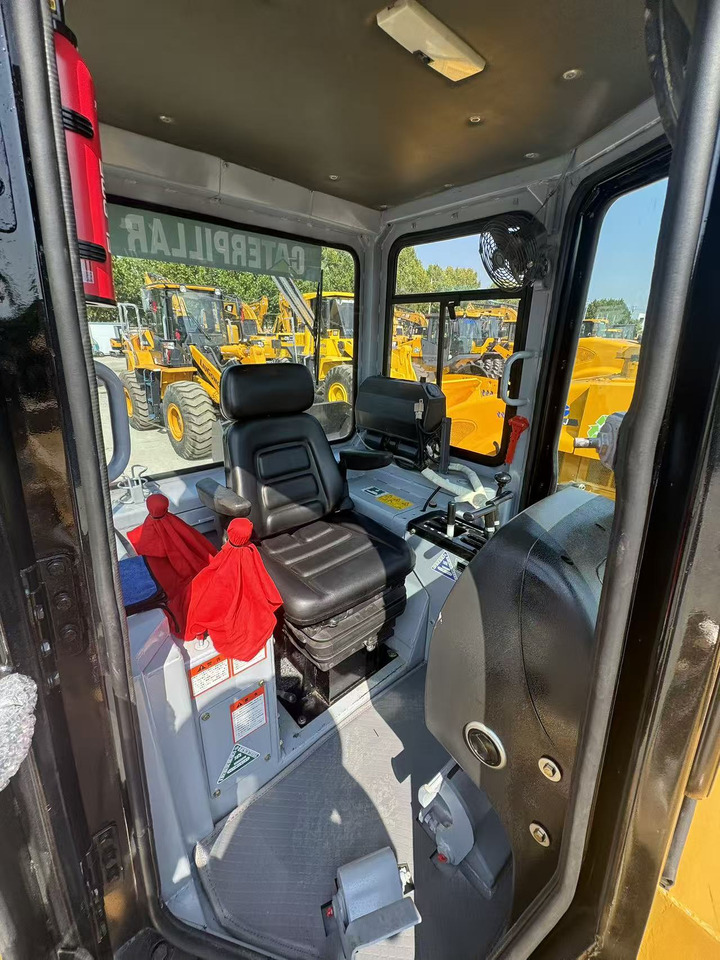 Bulldozer CAT D6G: picture 9 Bulldozer CAT D6G: picture 9