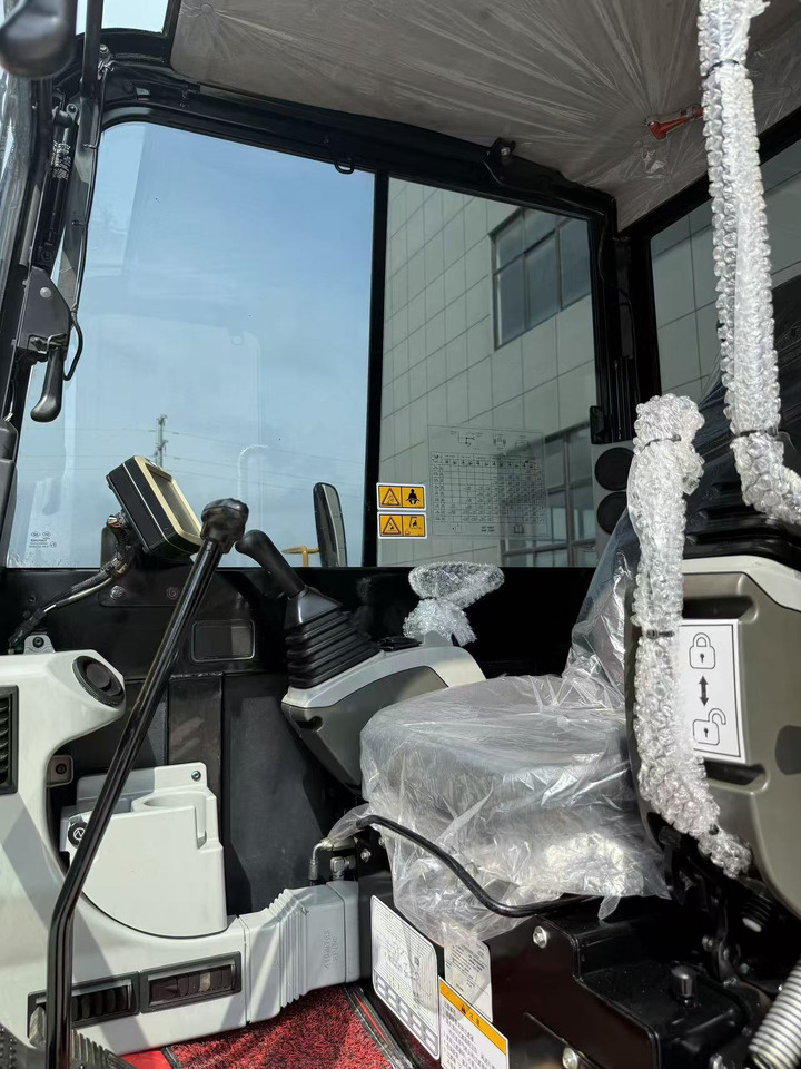 CATERPILLAR 305.5E2 - Mini excavator: picture 5 CATERPILLAR 305.5E2 - Mini excavator: picture 5