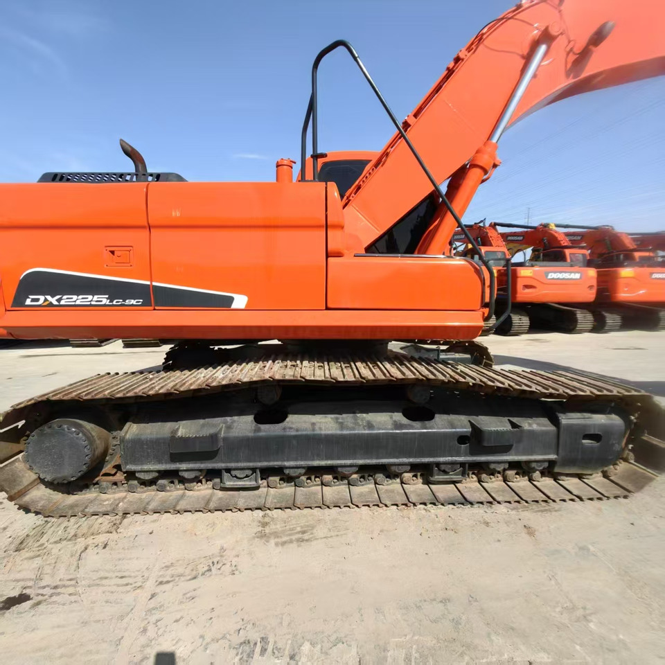 DOOSAN DX225LCA - Excavator: picture 4 DOOSAN DX225LCA - Excavator: picture 4