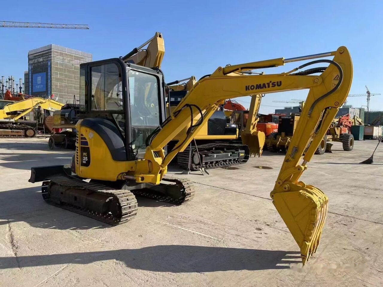 Komatsu Quasi-New PC35MR - Mini excavator: picture 5 Komatsu Quasi-New PC35MR - Mini excavator: picture 5