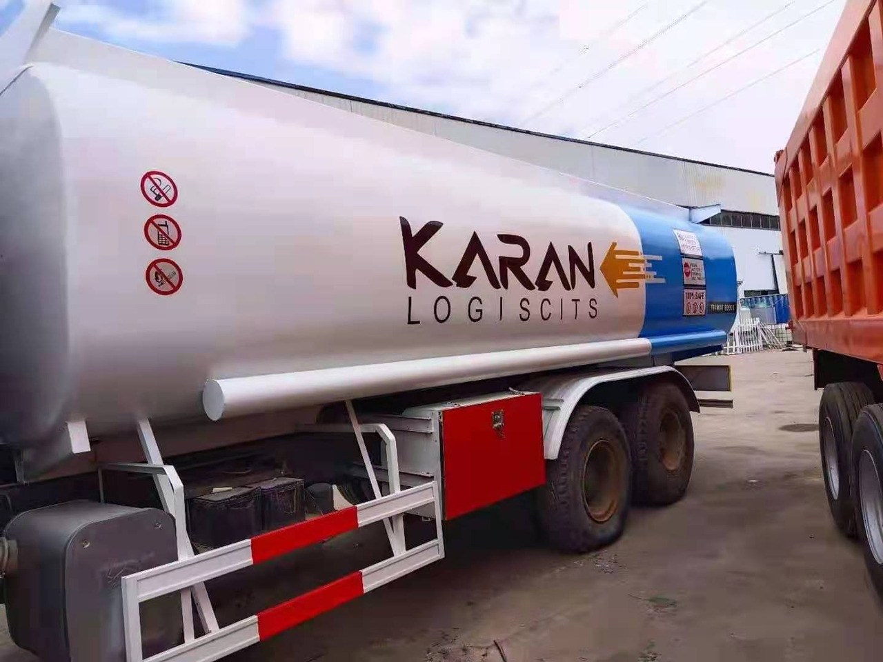 Sinotruk HOWO 24 cubic tank truck - Tank truck: picture 4 Sinotruk HOWO 24 cubic tank truck - Tank truck: picture 4