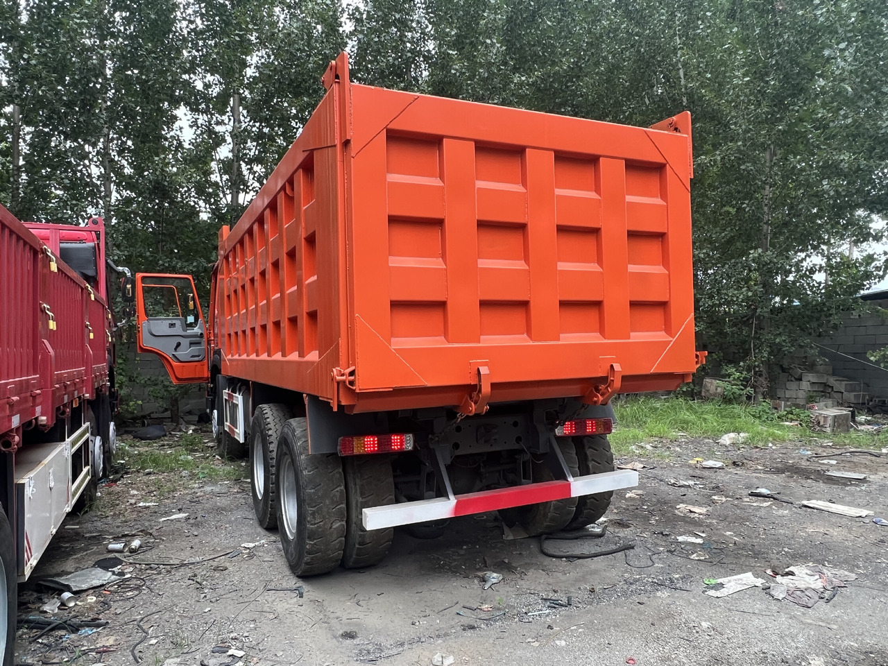 Sinotruk HOWO 371 - Mini dumper: picture 2 Sinotruk HOWO 371 - Mini dumper: picture 2