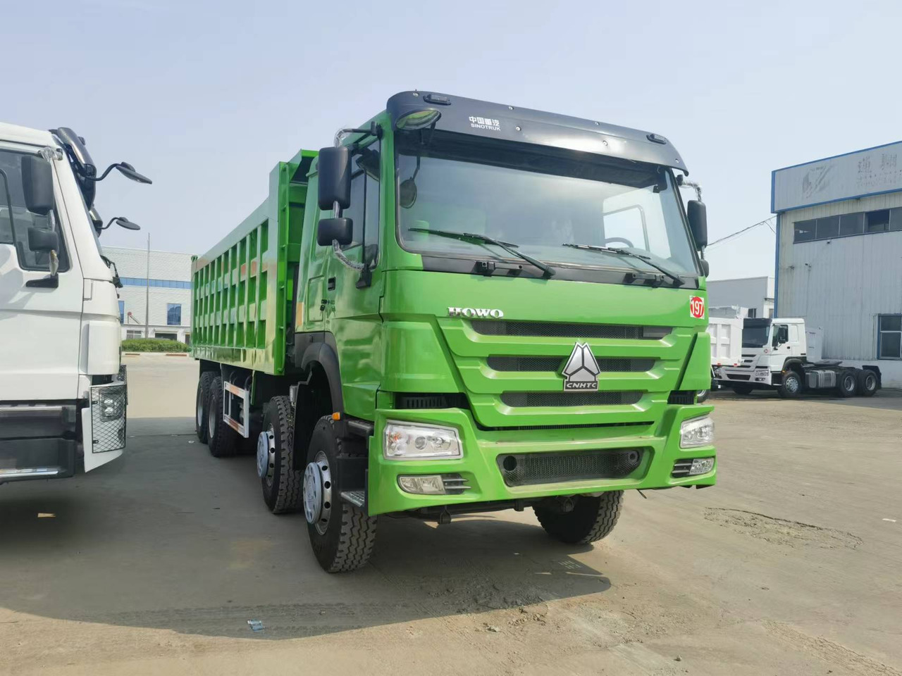 Tipper Sinotruk HOWO 8*4 Dump truck: picture 11