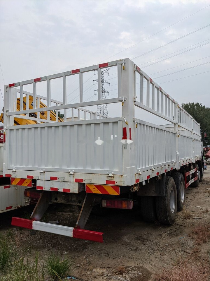 Dropside/ Flatbed truck Sinotruk HOWO 8*4 Fence Truck: picture 7