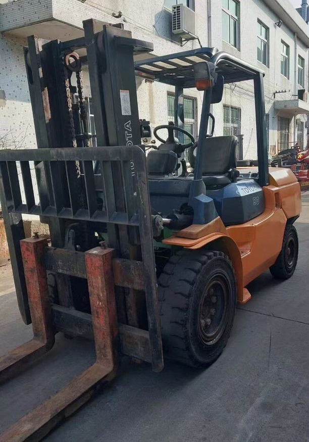 Toyota FD50 - Diesel forklift: picture 3 Toyota FD50 - Diesel forklift: picture 3
