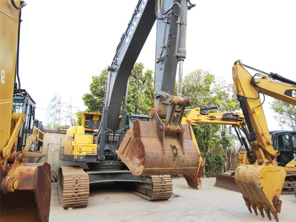 Volvo EC 380 D L - Crawler excavator: picture 2 Volvo EC 380 D L - Crawler excavator: picture 2