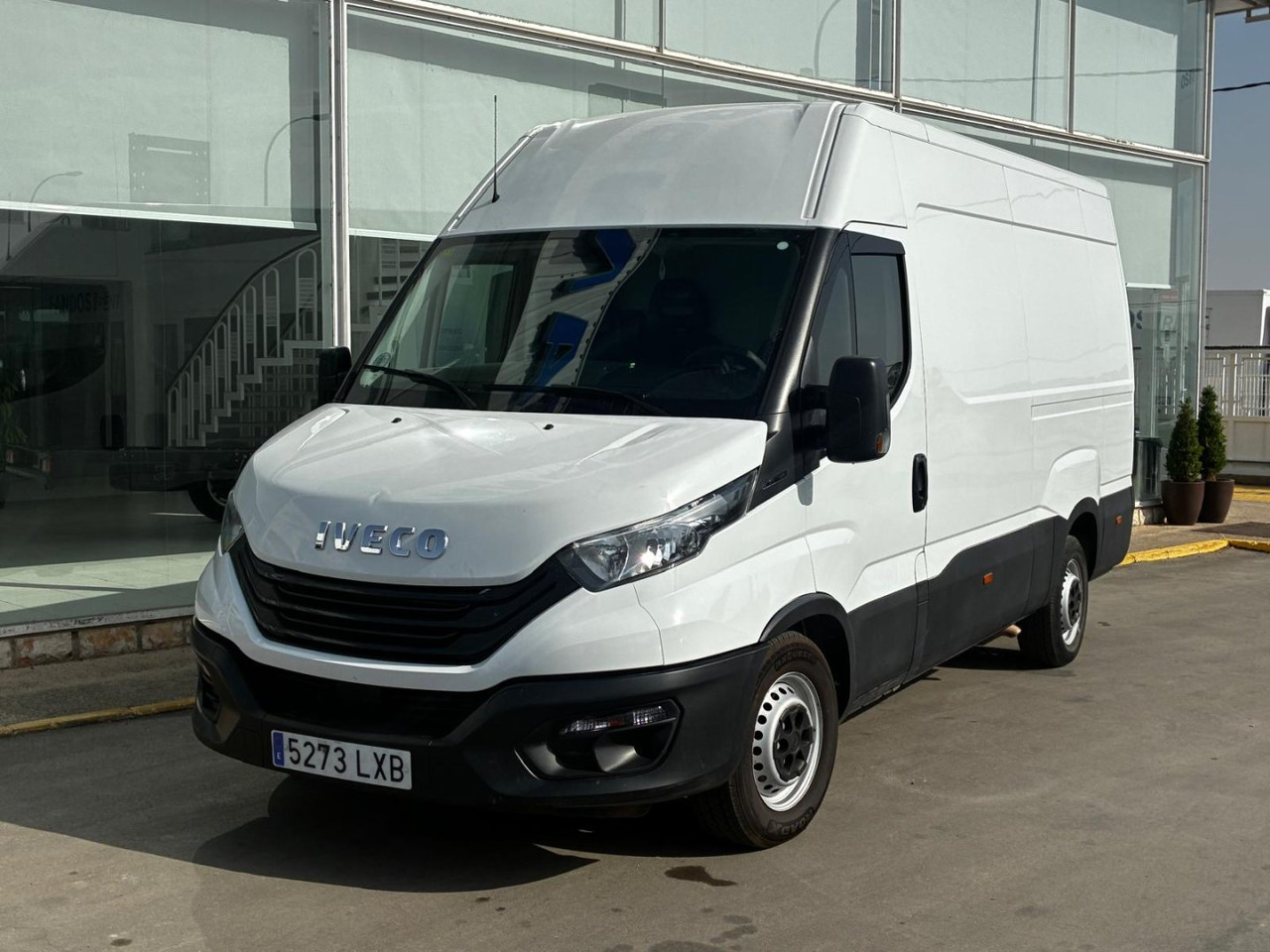 Furgón IVECO 35S16 V 12m3 - Panel van: picture 1 Furgón IVECO 35S16 V 12m3 - Panel van: picture 1