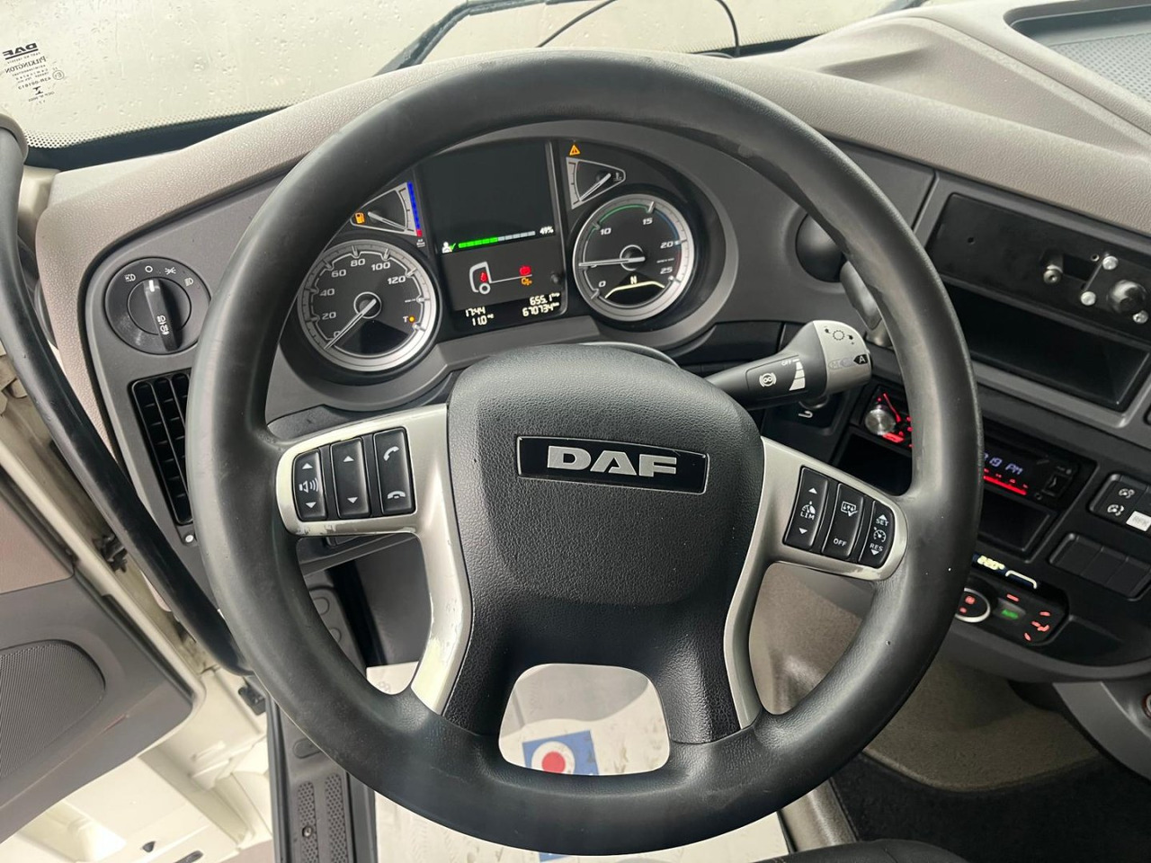 Tractor unit Cabeza Tractora DAF 480 AUTOMATICA CON INTARDER: picture 12