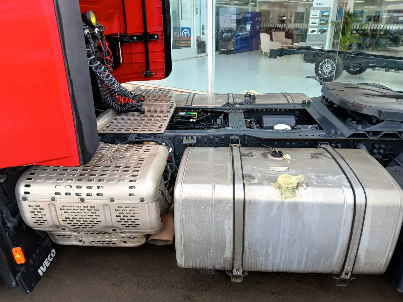 Tractor unit Cabeza Tractora IVECO 460 AUTOMATICO CON INTARDER: picture 6