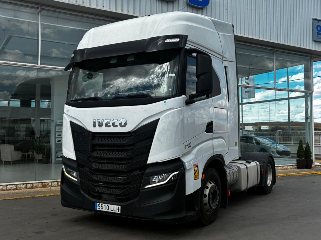Cabeza Tractora IVECO 460 AUTOMATICO INTARDER ADR - Tractor unit: picture 1 Cabeza Tractora IVECO 460 AUTOMATICO INTARDER ADR - Tractor unit: picture 1