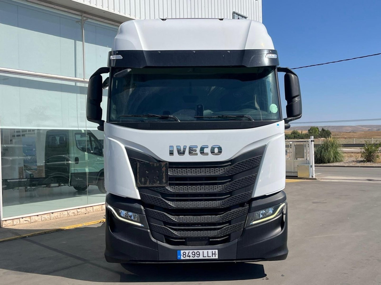 Cabeza Tractora IVECO 460 AUTOMATICO INTARDER ADR - Tractor unit: picture 2 Cabeza Tractora IVECO 460 AUTOMATICO INTARDER ADR - Tractor unit: picture 2