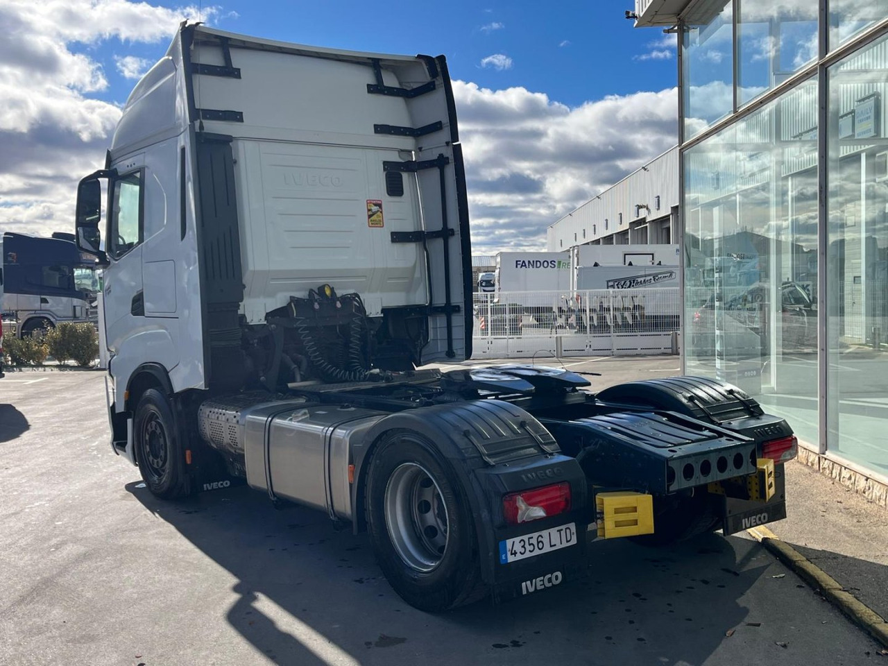 Cabeza Tractora IVECO S-WAY 510 AUTOMATICO CON INTARDER - Tractor unit: picture 4 Cabeza Tractora IVECO S-WAY 510 AUTOMATICO CON INTARDER - Tractor unit: picture 4