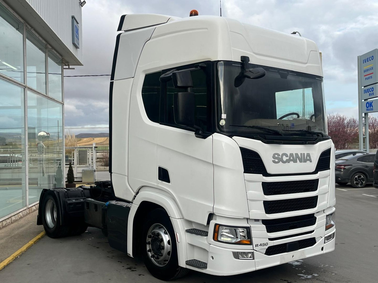 Cabeza Tractora Scania R450 AUTOMATICO-INTARDER - Tractor unit: picture 3 Cabeza Tractora Scania R450 AUTOMATICO-INTARDER - Tractor unit: picture 3