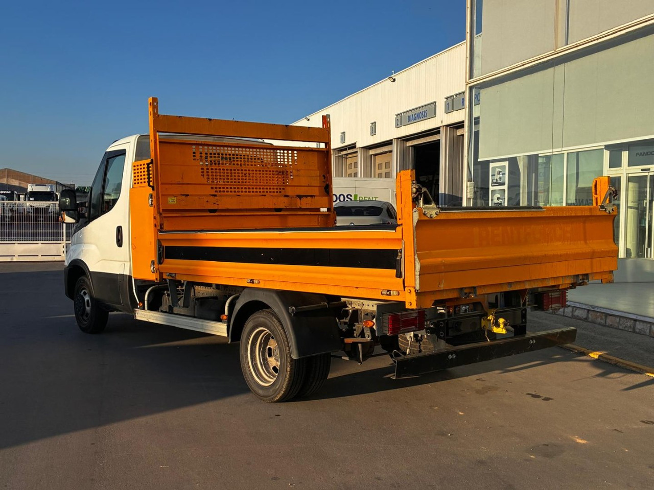 Volquete/Dumper IVECO 35C14 CAJA BASCULANTE - Tipper van: picture 4 Volquete/Dumper IVECO 35C14 CAJA BASCULANTE - Tipper van: picture 4