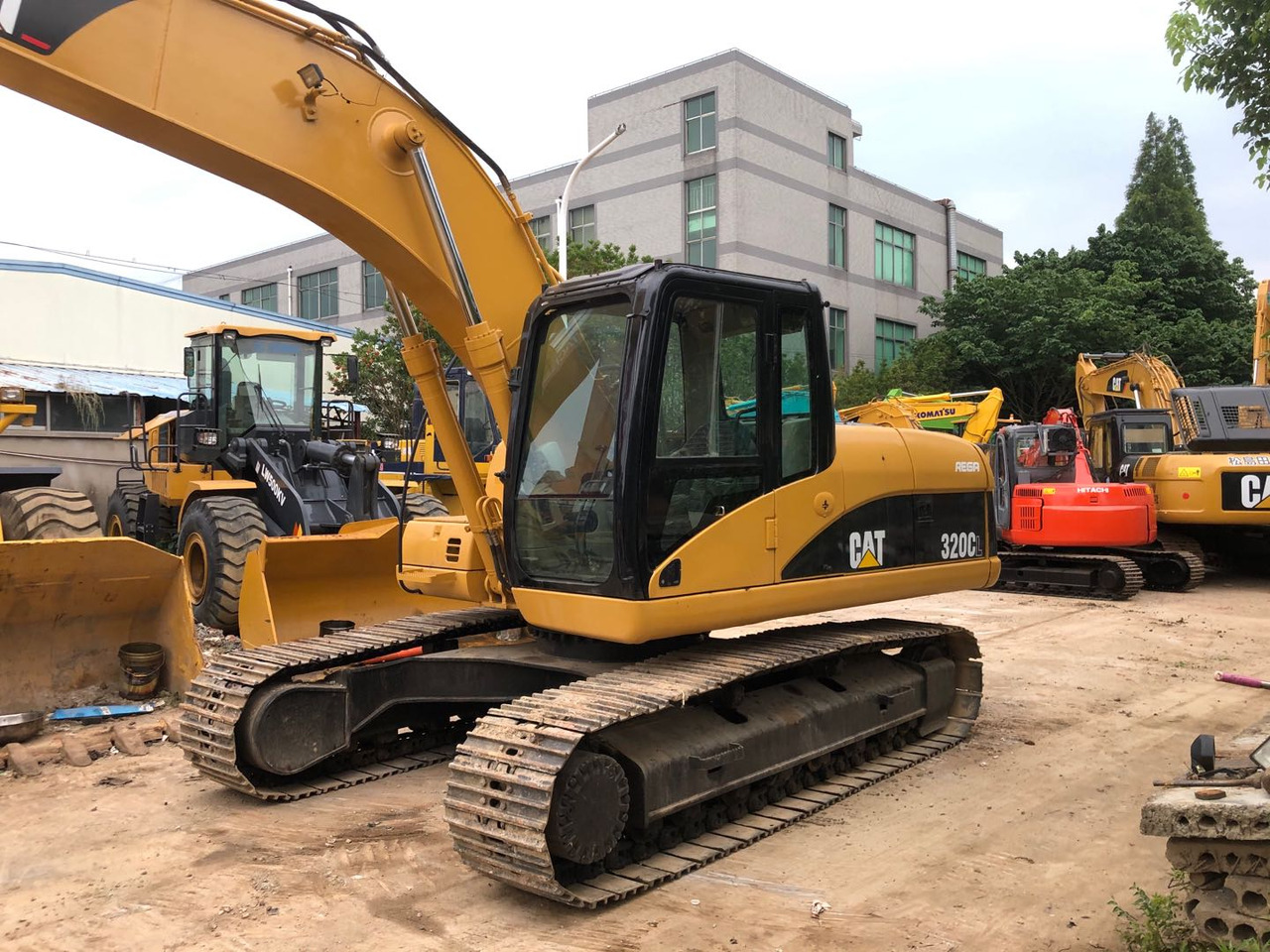 CAT 320CL CAT 320D2 L 325CL - Crawler excavator: picture 1 CAT 320CL CAT 320D2 L 325CL - Crawler excavator: picture 1