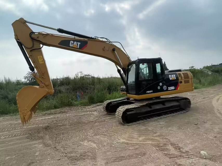 CAT 320D2 - Crawler excavator: picture 4 CAT 320D2 - Crawler excavator: picture 4