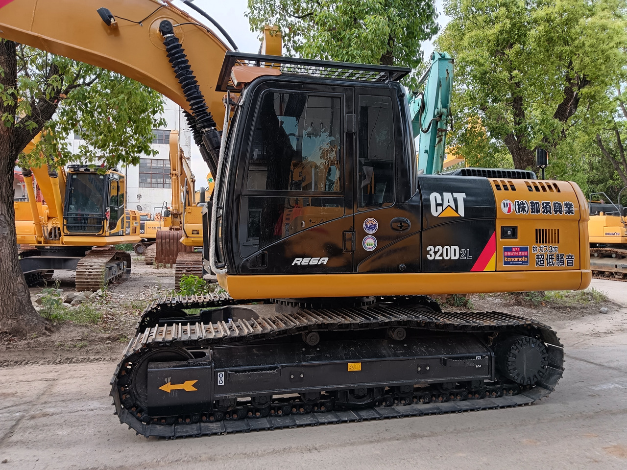 CAT 320D2L 320GC - Crawler excavator: picture 1 CAT 320D2L 320GC - Crawler excavator: picture 1