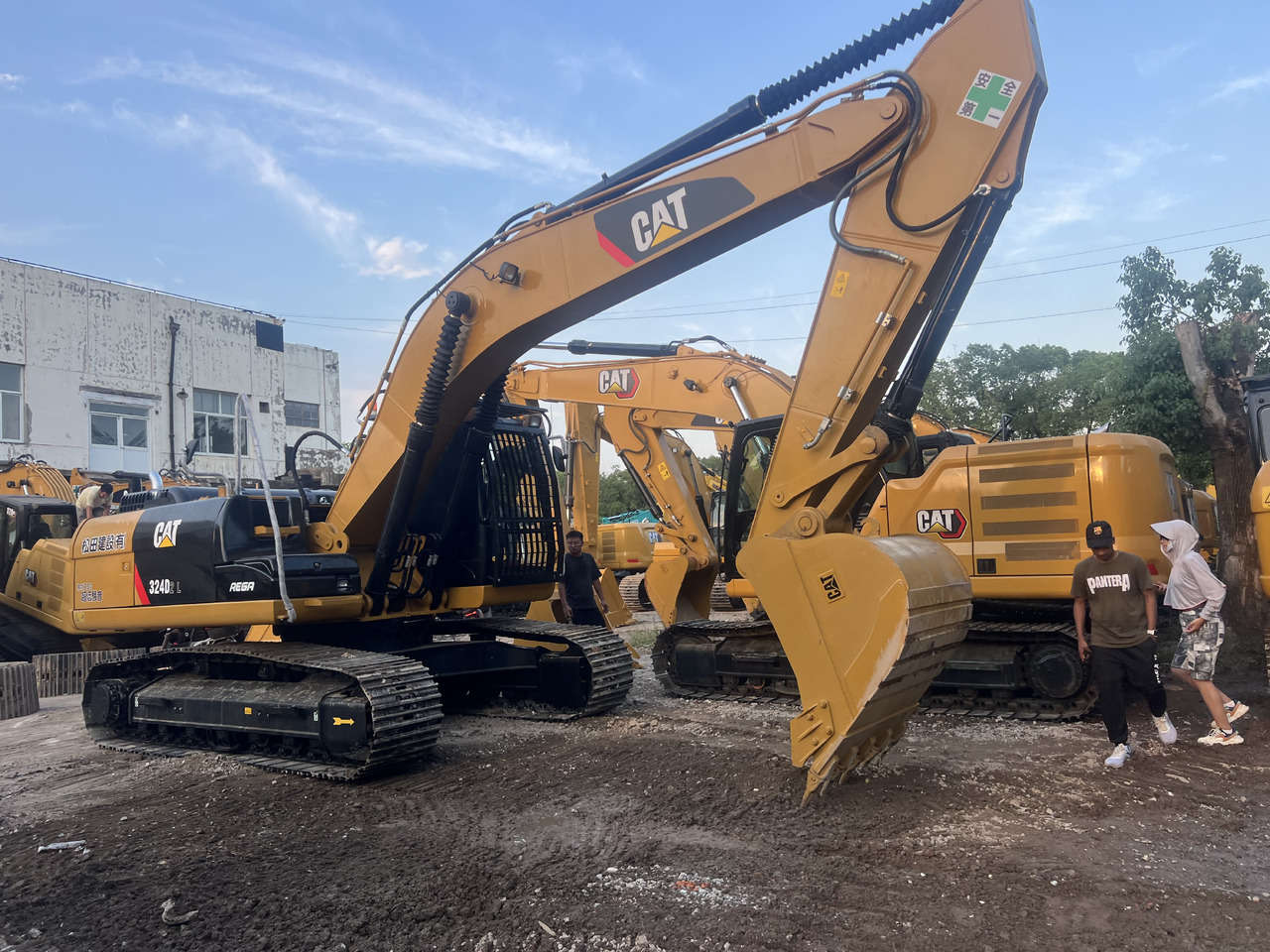 CAT 320D2L 324DL 330D2L - Crawler excavator: picture 2 CAT 320D2L 324DL 330D2L - Crawler excavator: picture 2