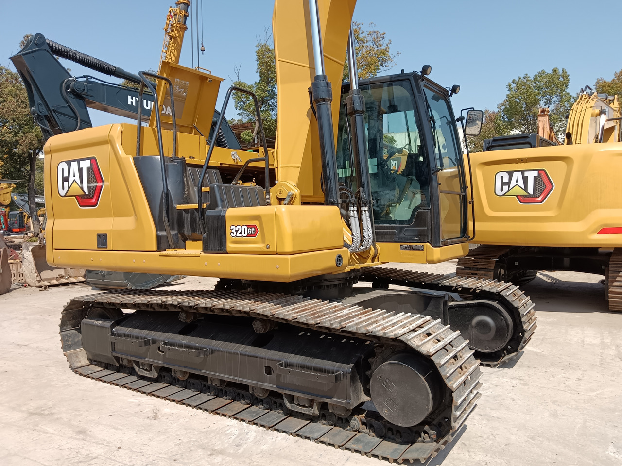 CATERPILLAR 320GC CAT 320 GC - Crawler excavator: picture 3 CATERPILLAR 320GC CAT 320 GC - Crawler excavator: picture 3