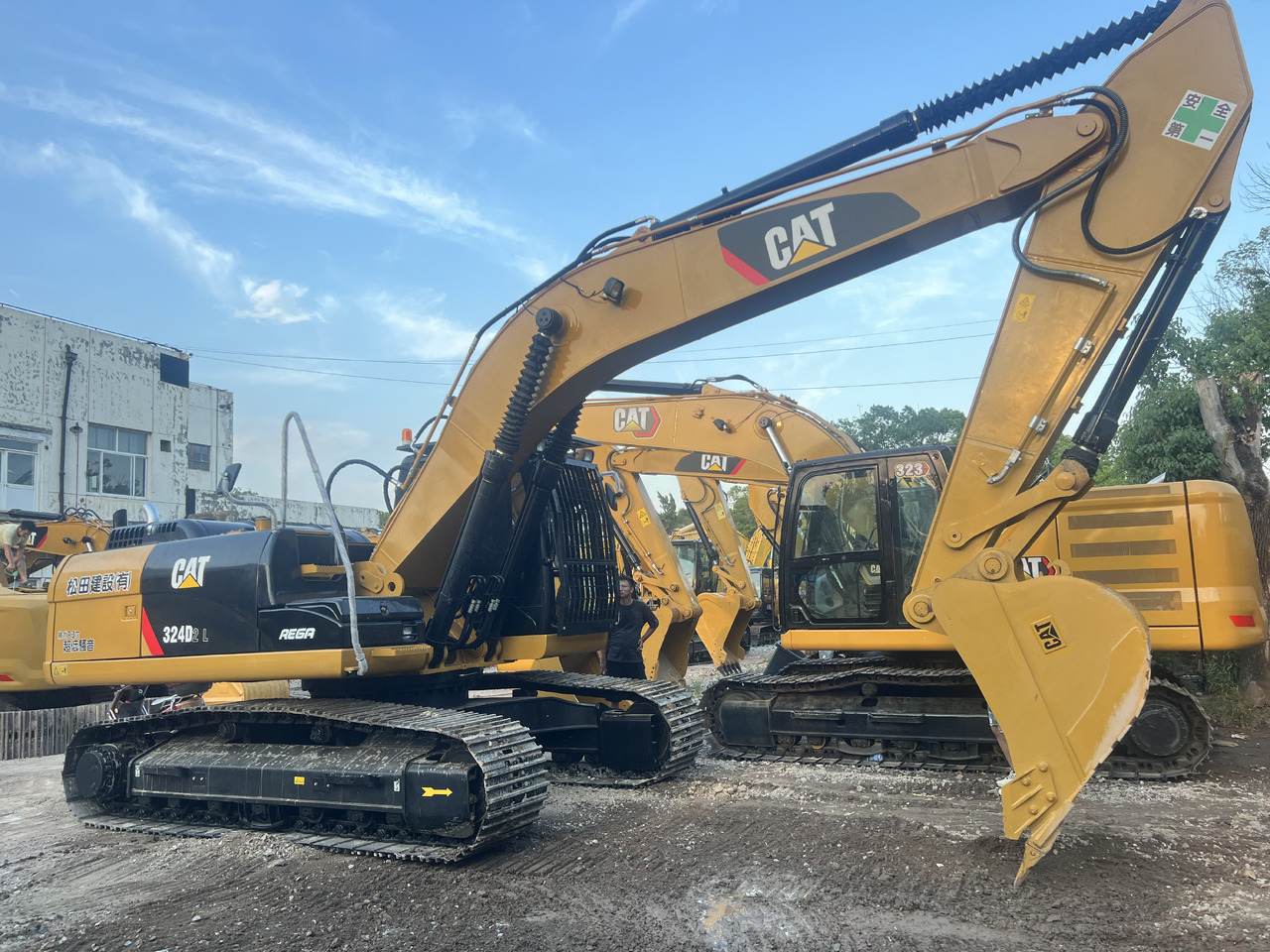 CATERPILLAR 324D2L CAT 324D 2 L - Crawler excavator: picture 2 CATERPILLAR 324D2L CAT 324D 2 L - Crawler excavator: picture 2